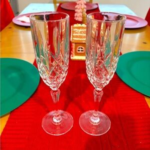 Crystal glasses, perfect condition, sold in sets of 2, 6 available